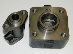 �������i